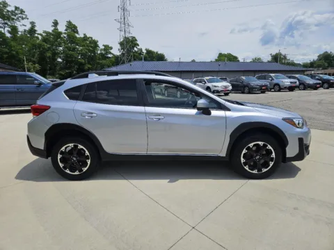 More photos of 2022 Subaru Crosstrek Premium at Houdek Auto Center, IA