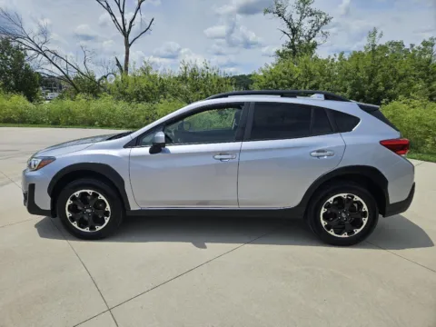 More photos of 2022 Subaru Crosstrek Premium at Houdek Auto Center, IA