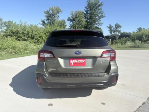 More photos of 2019 Subaru Outback Touring at Houdek Auto Center, IA