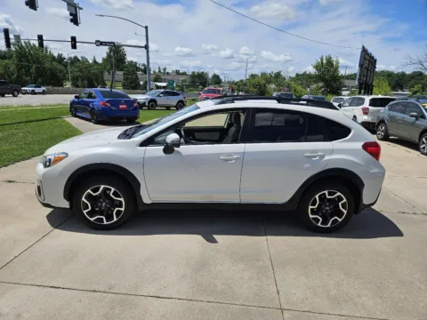 More photos of 2016 Subaru Crosstrek Limited at Houdek Auto Center, IA