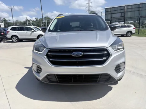 Photos of 2018 Ford Escape SE for sale in Marion, IA at Houdek Auto Center