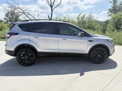 More photos of 2018 Ford Escape SE at Houdek Auto Center, IA