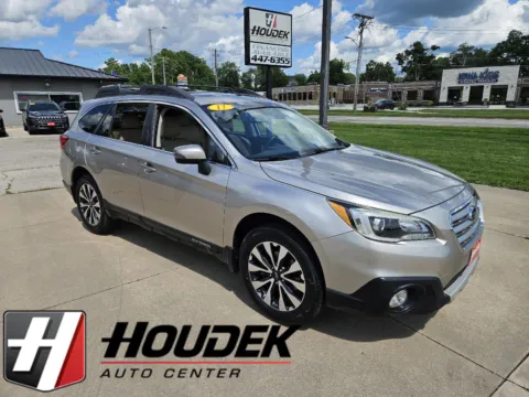 Silver 2017 Subaru Outback Limited for sale in Marion, IA