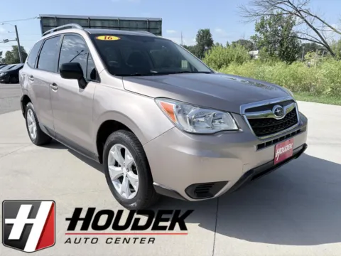 Brown 2016 Subaru Forester 2.5i for sale in Marion, IA