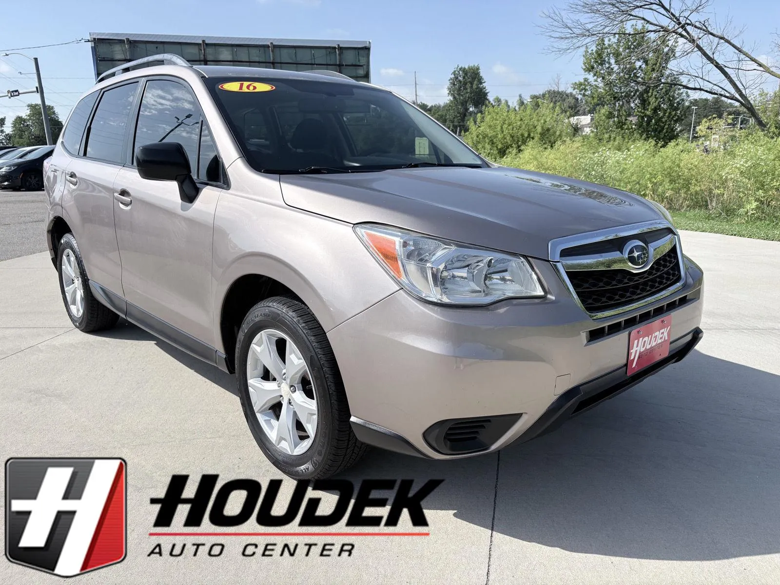 Brown 2016 Subaru Forester 2.5i for sale in Marion, IA
