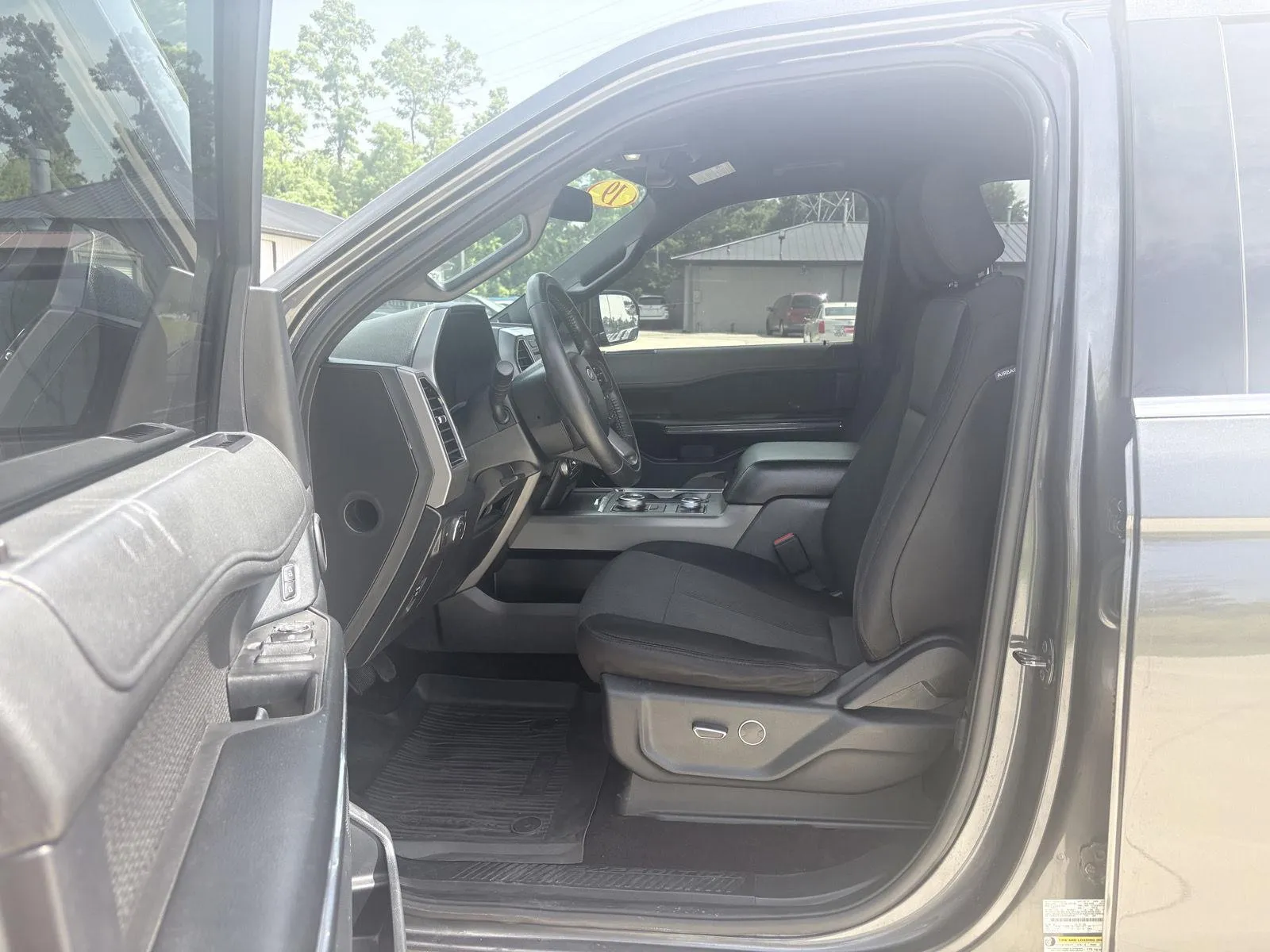 Ford Expedition photo 11