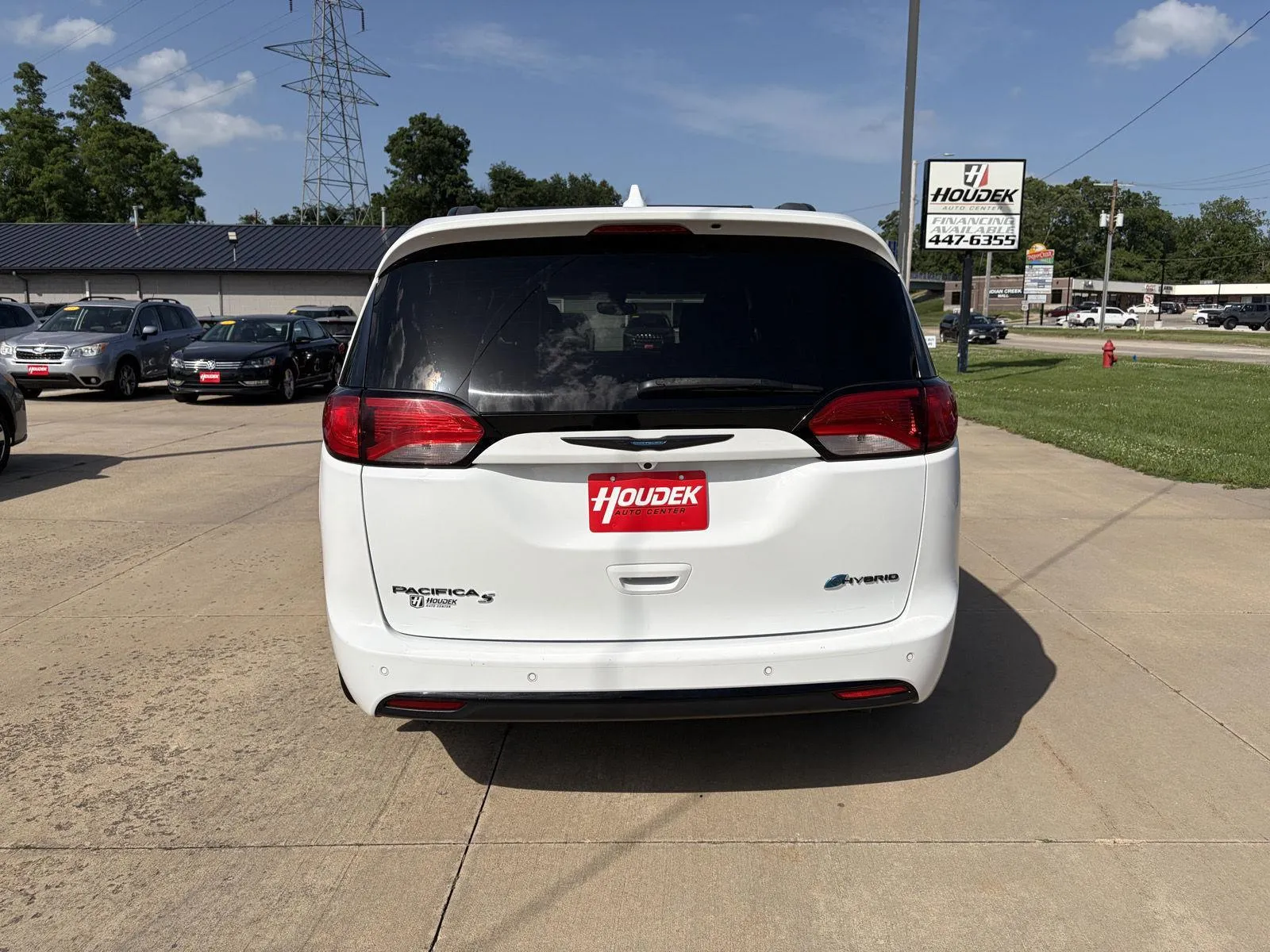 Chrysler Pacifica photo 7
