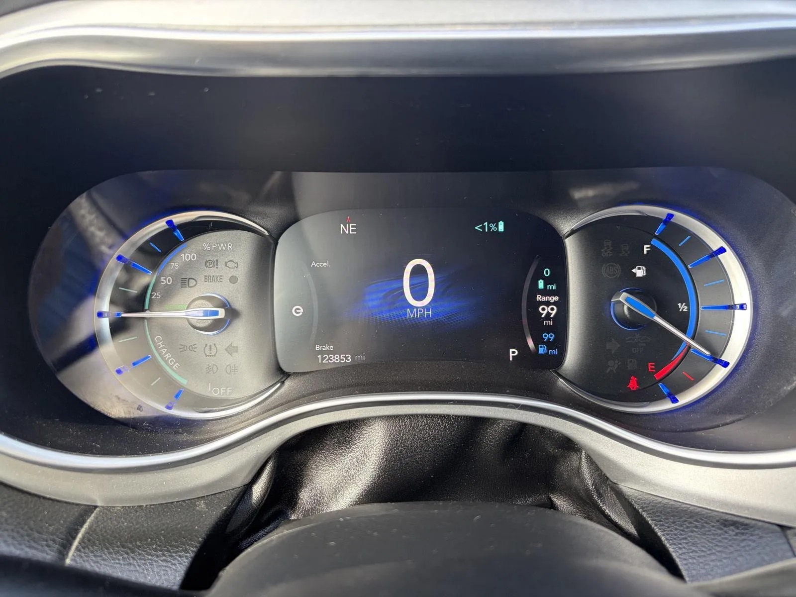Chrysler Pacifica photo 19