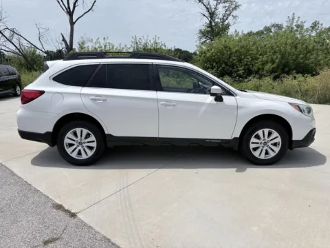 More photos of 2016 Subaru Outback 2.5i Premium at Houdek Auto Center, IA
