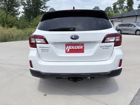 More photos of 2016 Subaru Outback 2.5i Premium at Houdek Auto Center, IA