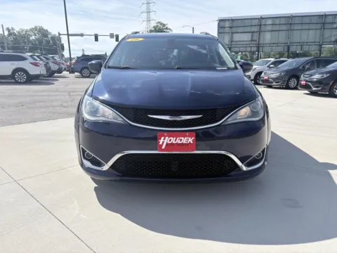 Photos of 2019 Chrysler Pacifica Touring L for sale in Marion, IA at Houdek Auto Center