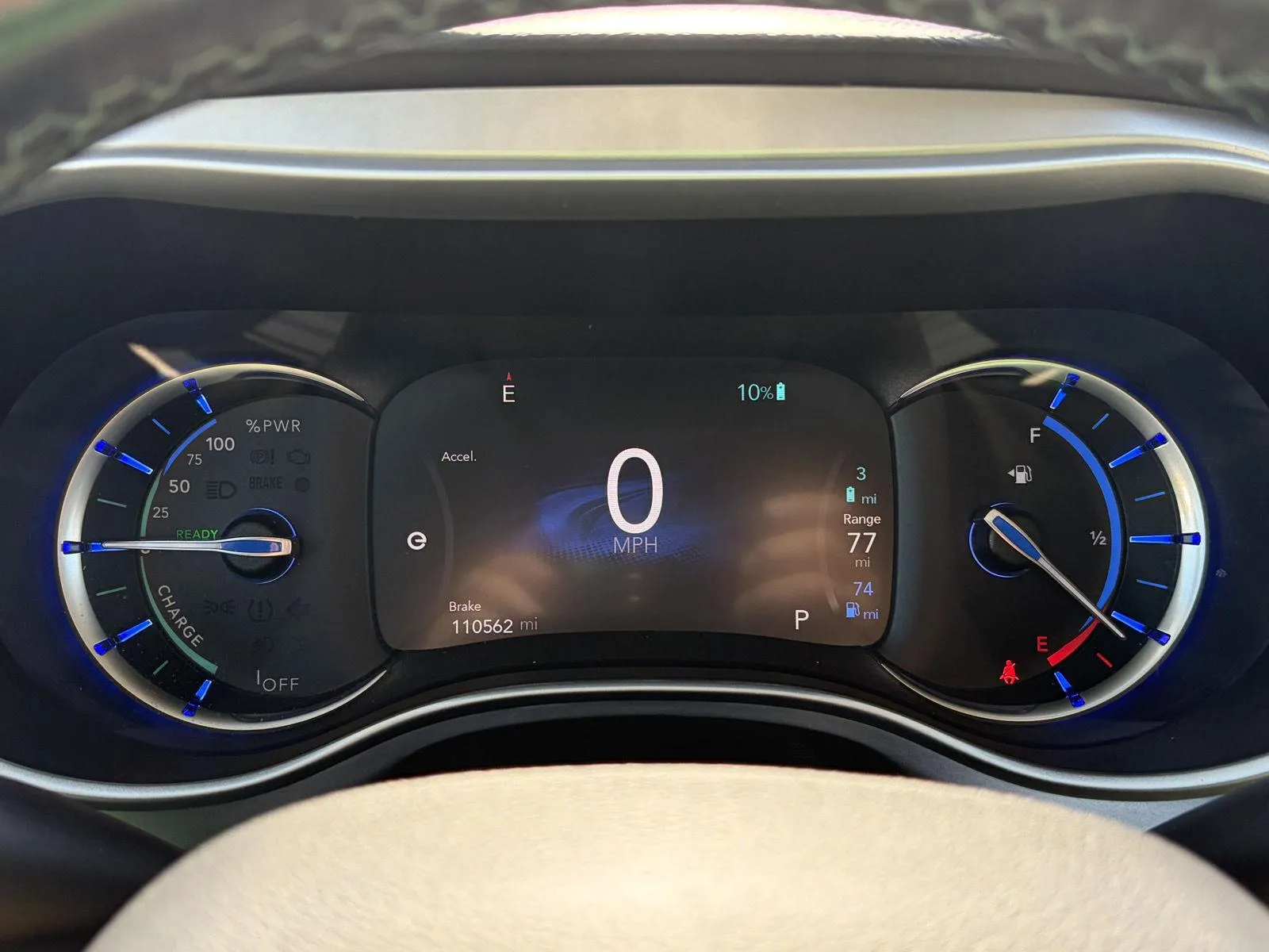 Chrysler Pacifica photo 19