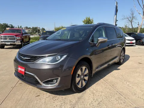 Another view of 2019 Chrysler Pacifica Hybrid Limited for sale in Marion, IA at Houdek Auto Center
