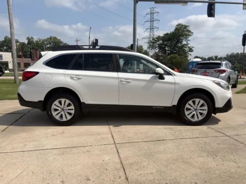 More photos of 2019 Subaru Outback 2.5i Premium at Houdek Auto Center, IA