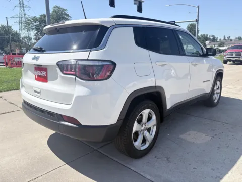 More photos of 2019 Jeep Compass Latitude at Houdek Auto Center, IA