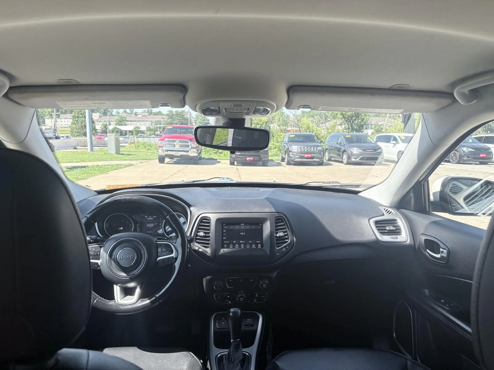 Jeep Compass photo 13