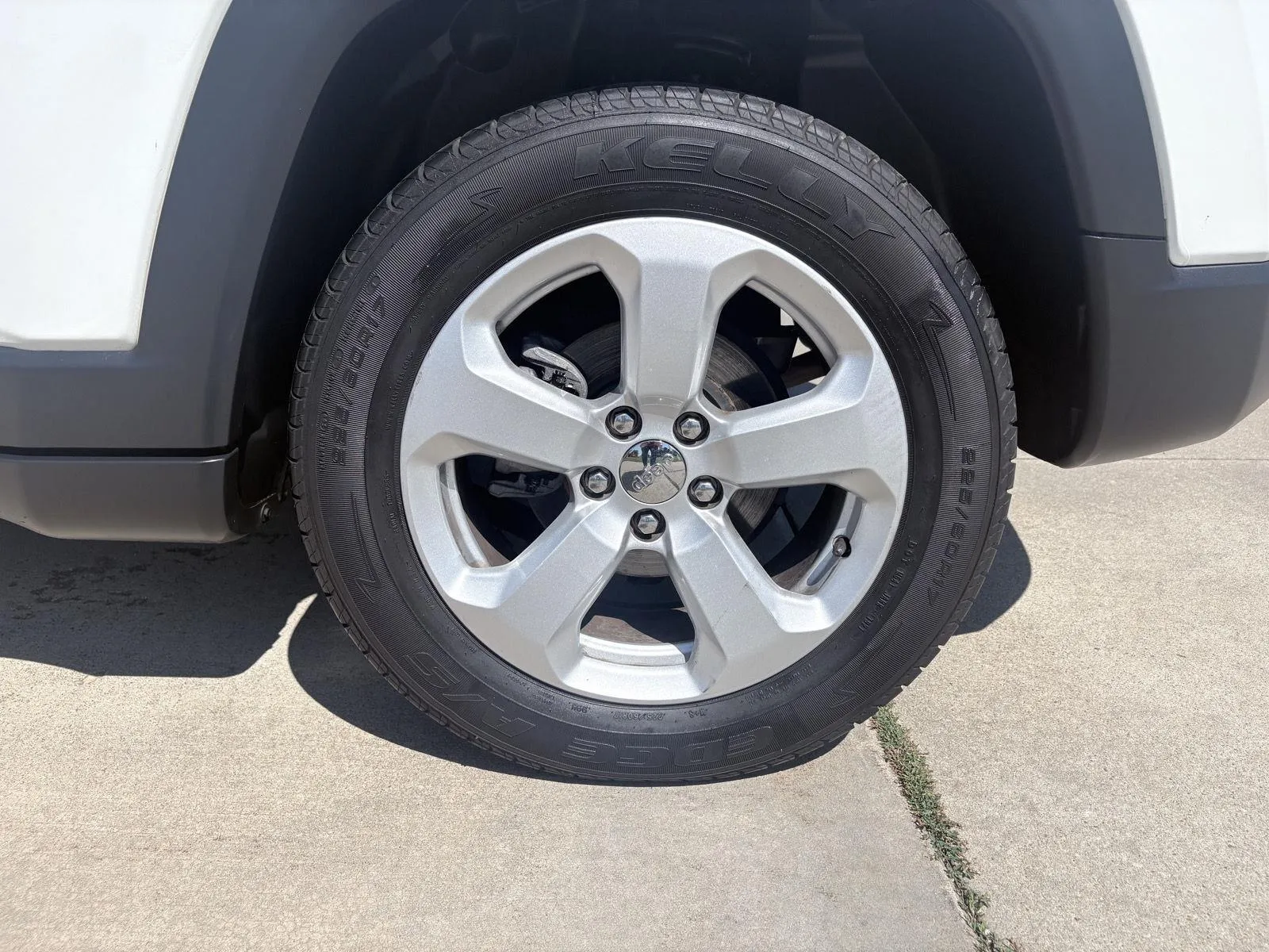 Jeep Compass photo 16