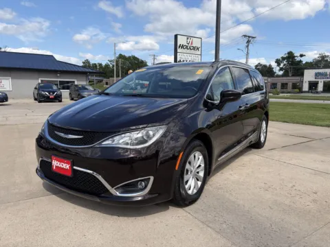 Another view of 2018 Chrysler Pacifica Touring L for sale in Marion, IA at Houdek Auto Center