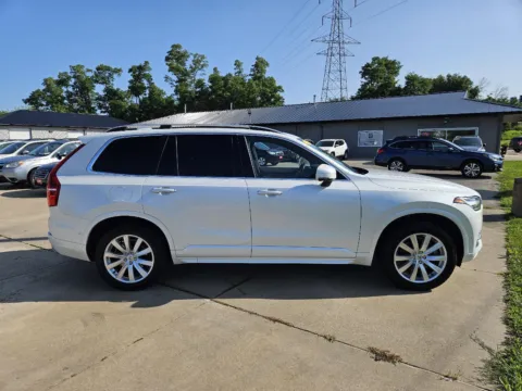 More photos of 2017 Volvo XC90 Momentum at Houdek Auto Center, IA