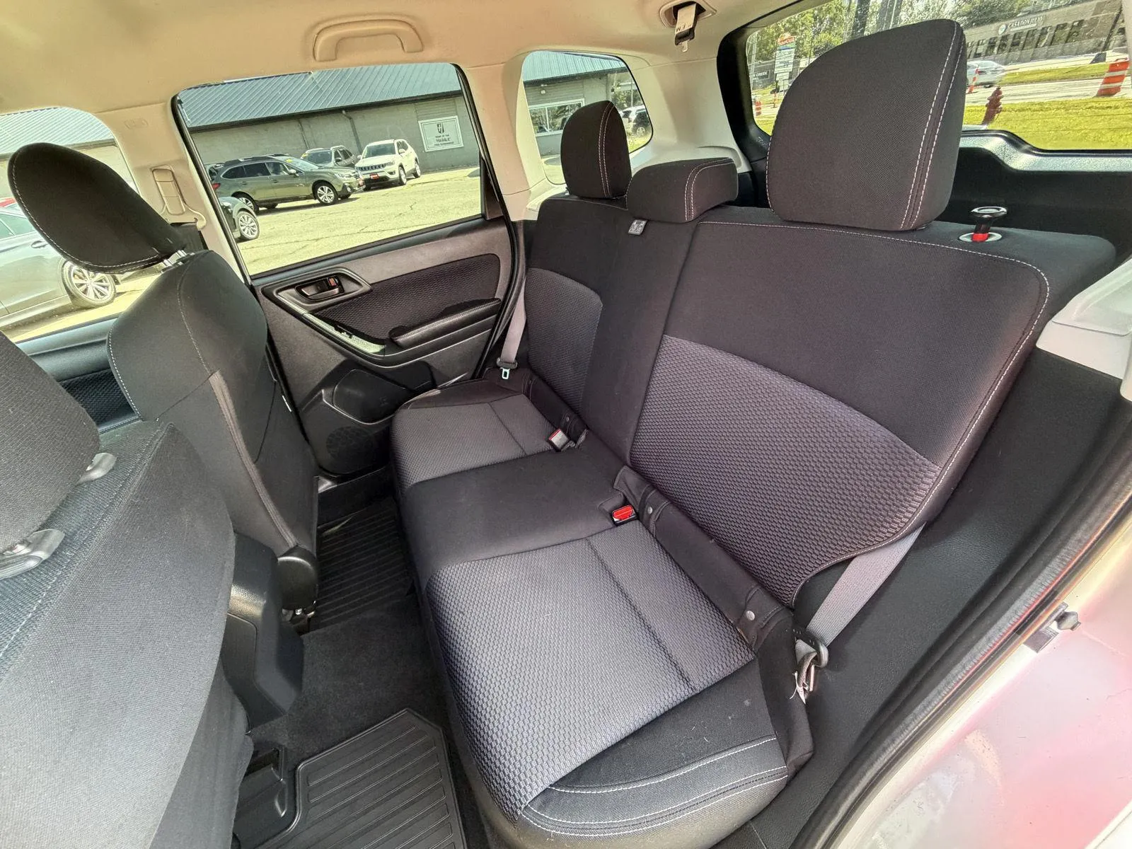 Subaru Forester photo 16