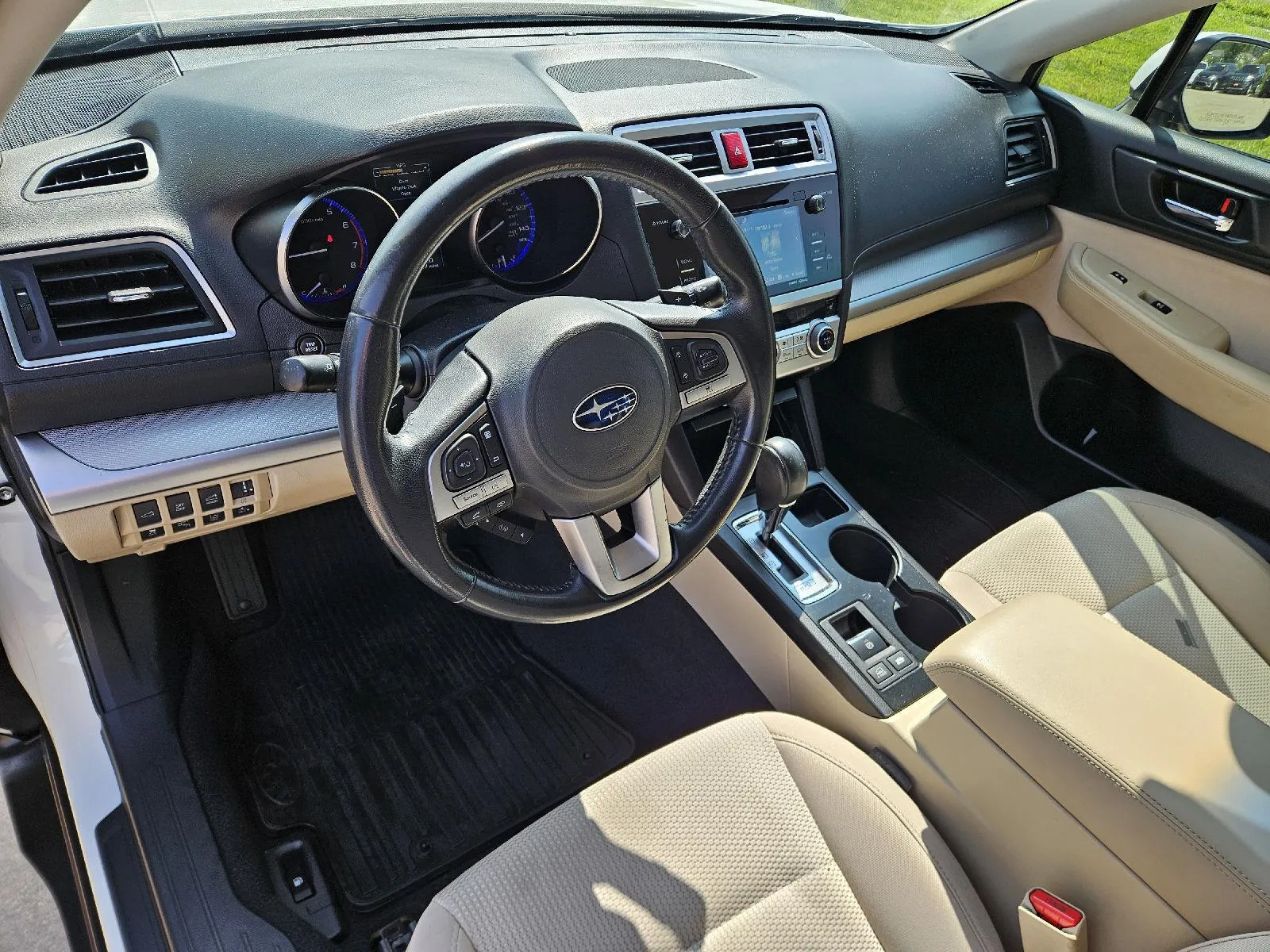 Subaru Outback photo 12