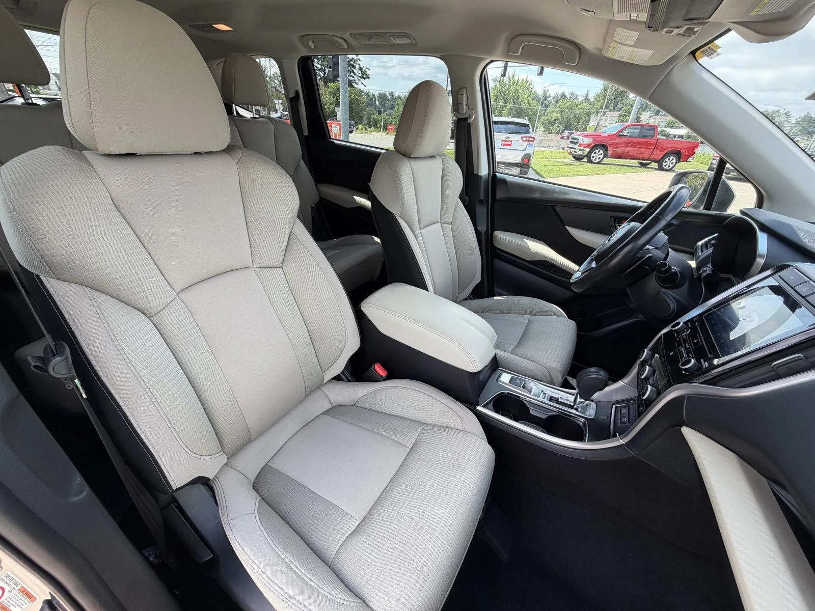 Subaru Ascent photo 15