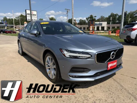 Blue 2017 Volvo S90 Momentum for sale in Marion, IA
