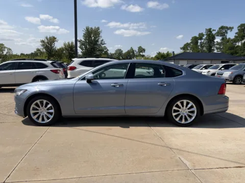 More photos of 2017 Volvo S90 Momentum at Houdek Auto Center, IA