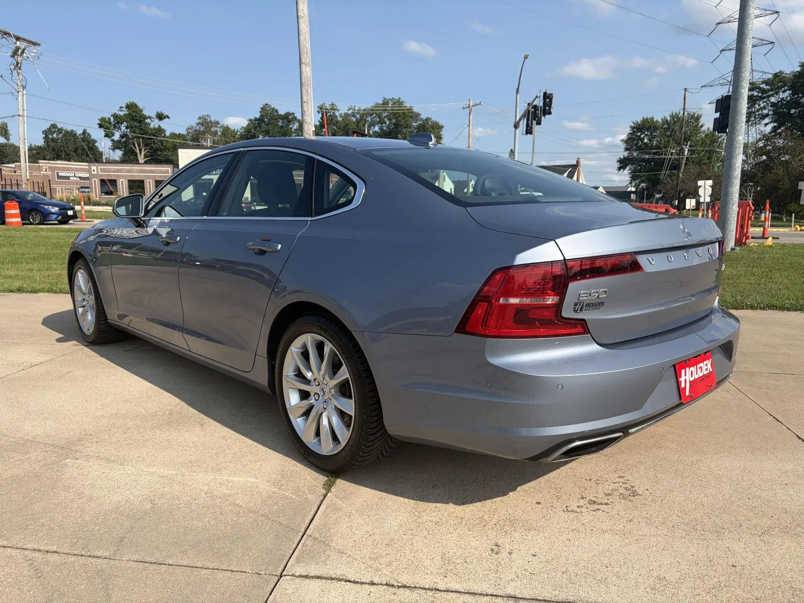 Volvo S90 photo 6