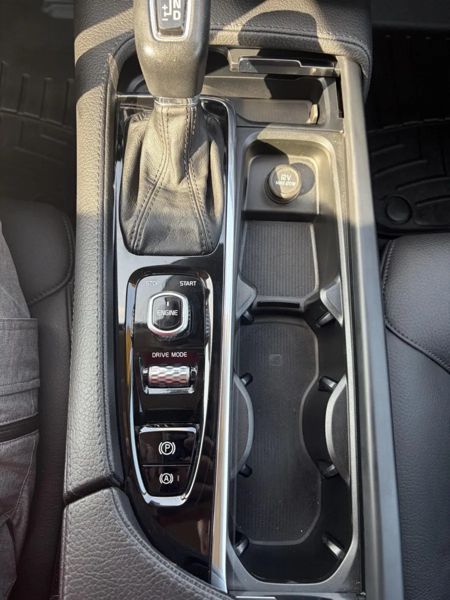 Volvo S90 photo 23