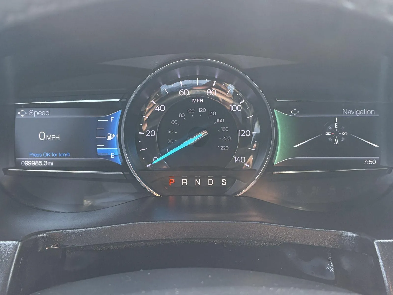 Ford Explorer photo 19