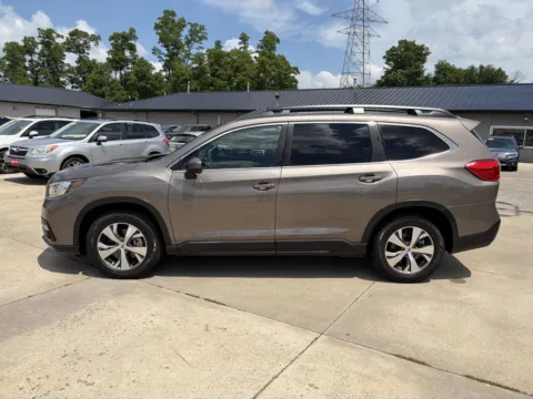 More photos of 2021 Subaru Ascent Premium at Houdek Auto Center, IA