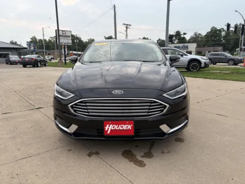 Photos of 2018 Ford Fusion SE for sale in Marion, IA at Houdek Auto Center