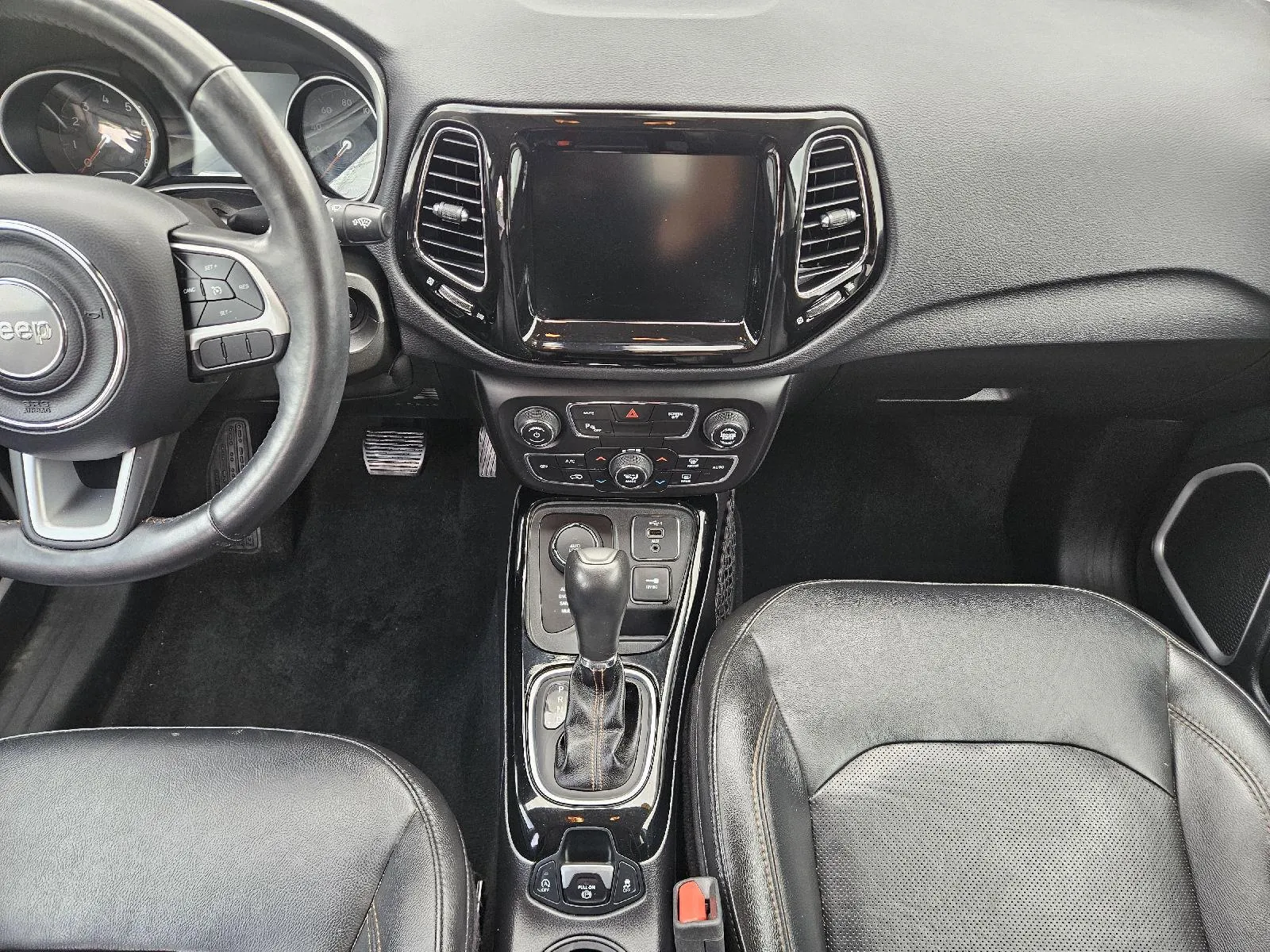 Jeep Compass photo 15