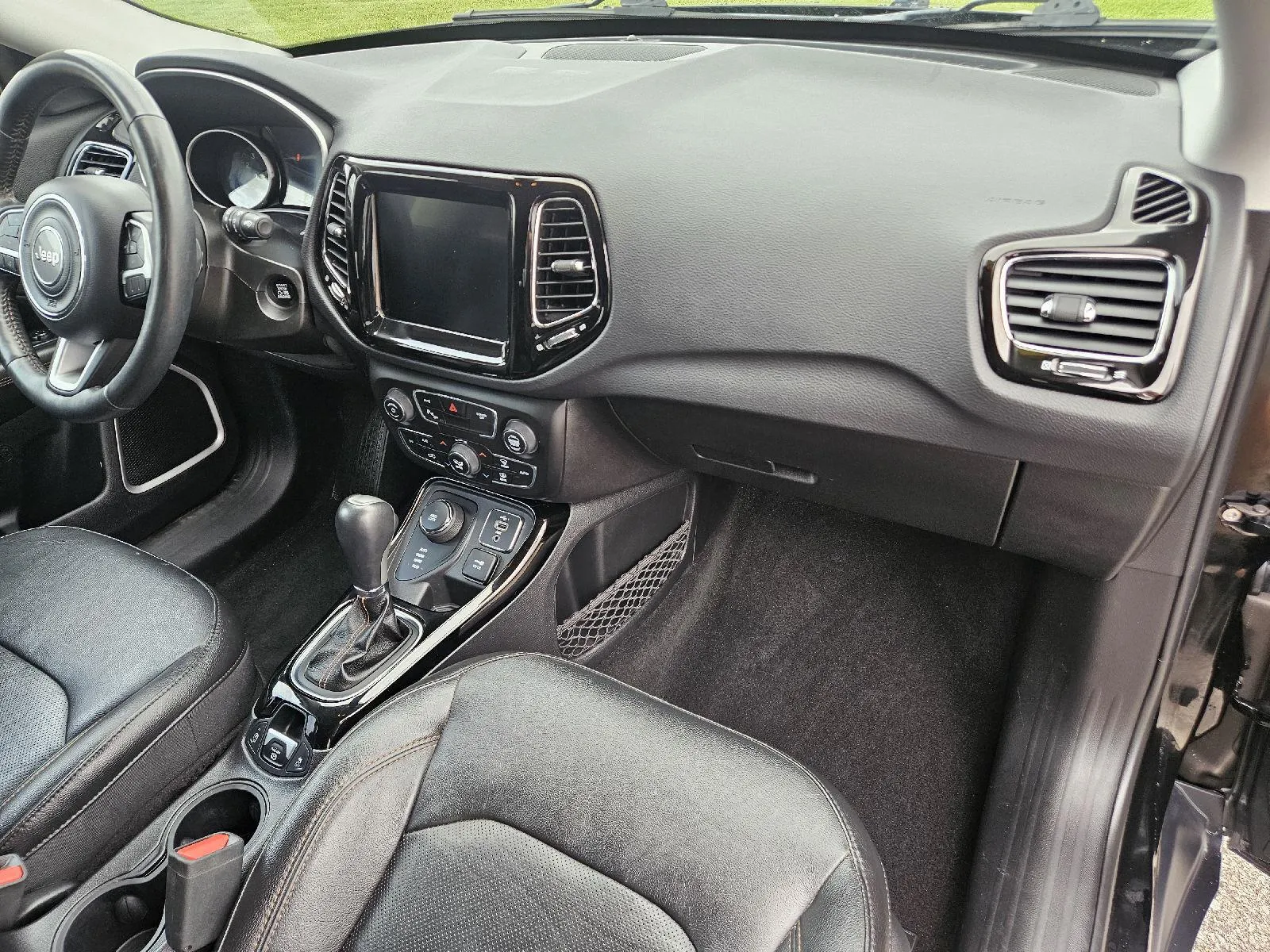 Jeep Compass photo 16