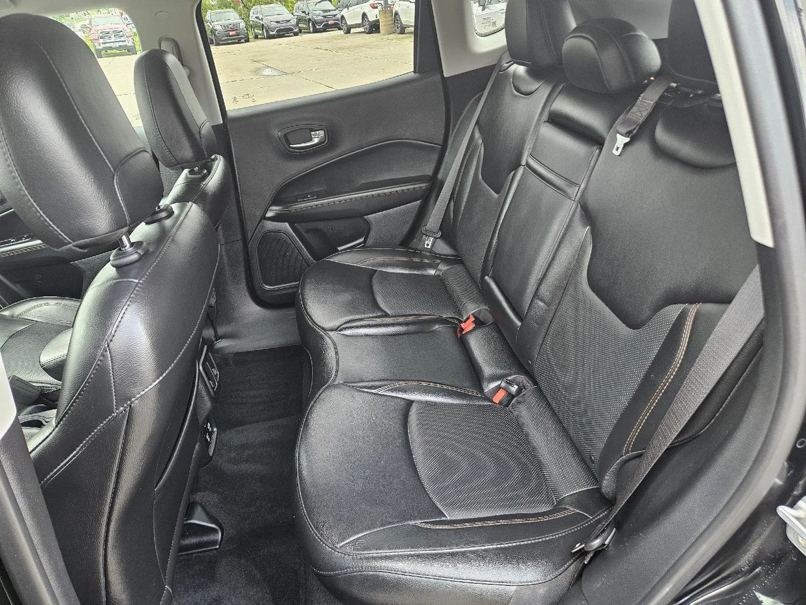 Jeep Compass photo 17