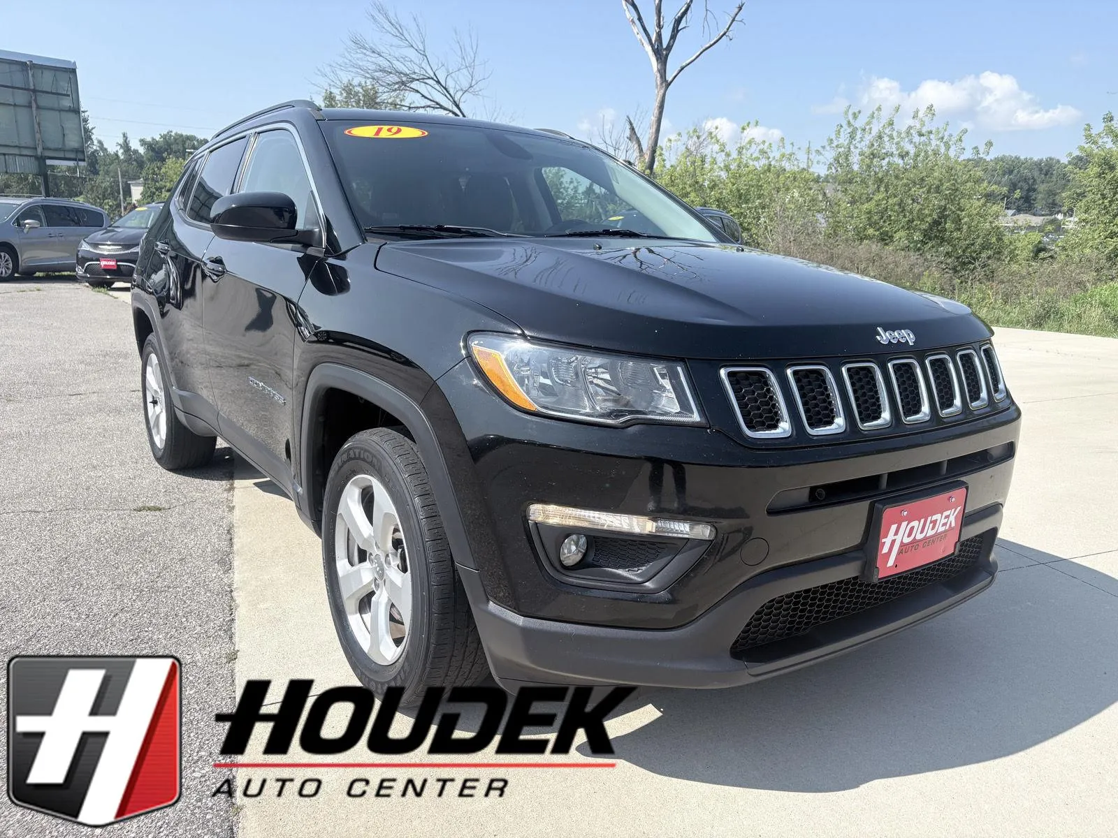 Black 2019 Jeep Compass Latitude for sale in Marion, IA