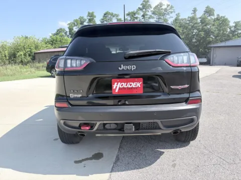 More photos of 2020 Jeep Cherokee Trailhawk at Houdek Auto Center, IA