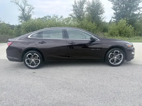 More photos of 2020 Chevrolet Malibu LT at Houdek Auto Center, IA