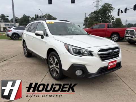 White 2019 Subaru Outback Limited for sale in Marion, IA