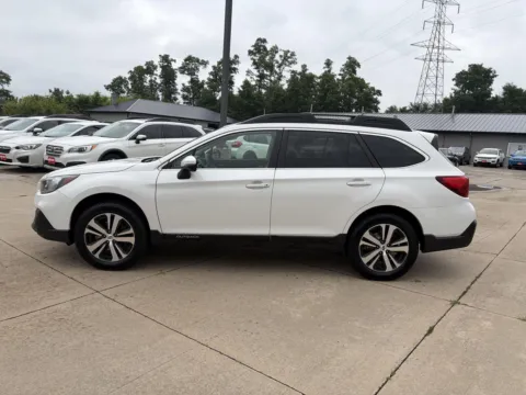 More photos of 2019 Subaru Outback Limited at Houdek Auto Center, IA