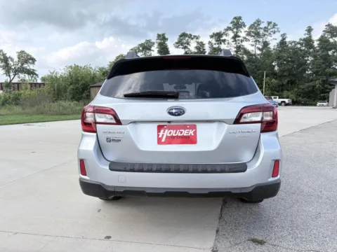 More photos of 2015 Subaru Outback 2.5i Premium at Houdek Auto Center, IA