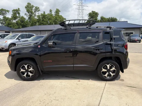 More photos of 2020 Jeep Renegade Trailhawk at Houdek Auto Center, IA