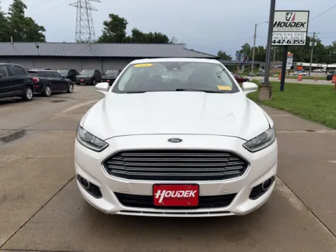 Photos of 2014 Ford Fusion SE for sale in Marion, IA at Houdek Auto Center