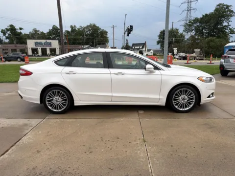 More photos of 2014 Ford Fusion SE at Houdek Auto Center, IA
