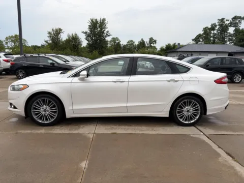 More photos of 2014 Ford Fusion SE at Houdek Auto Center, IA
