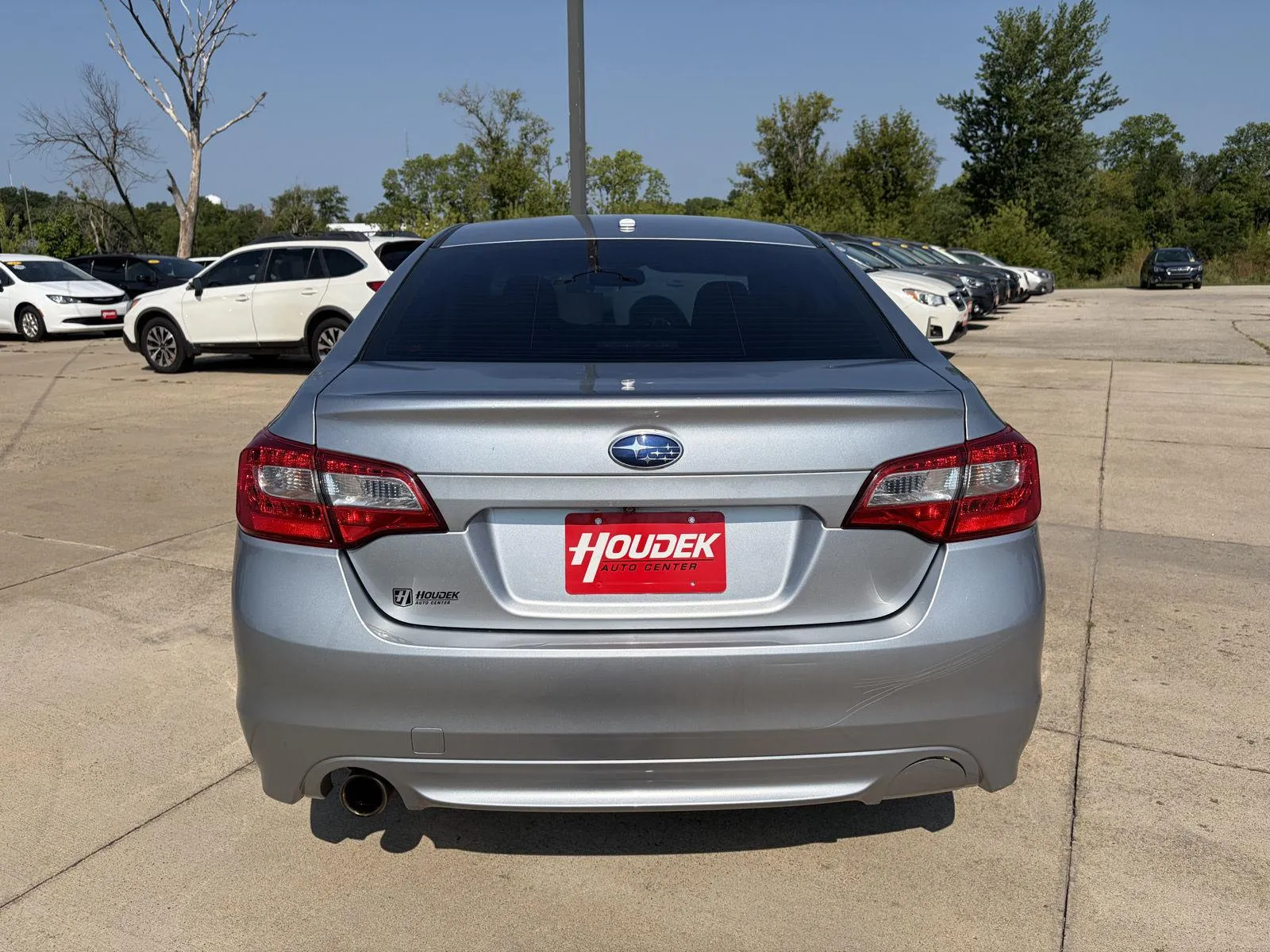 Subaru Legacy photo 7