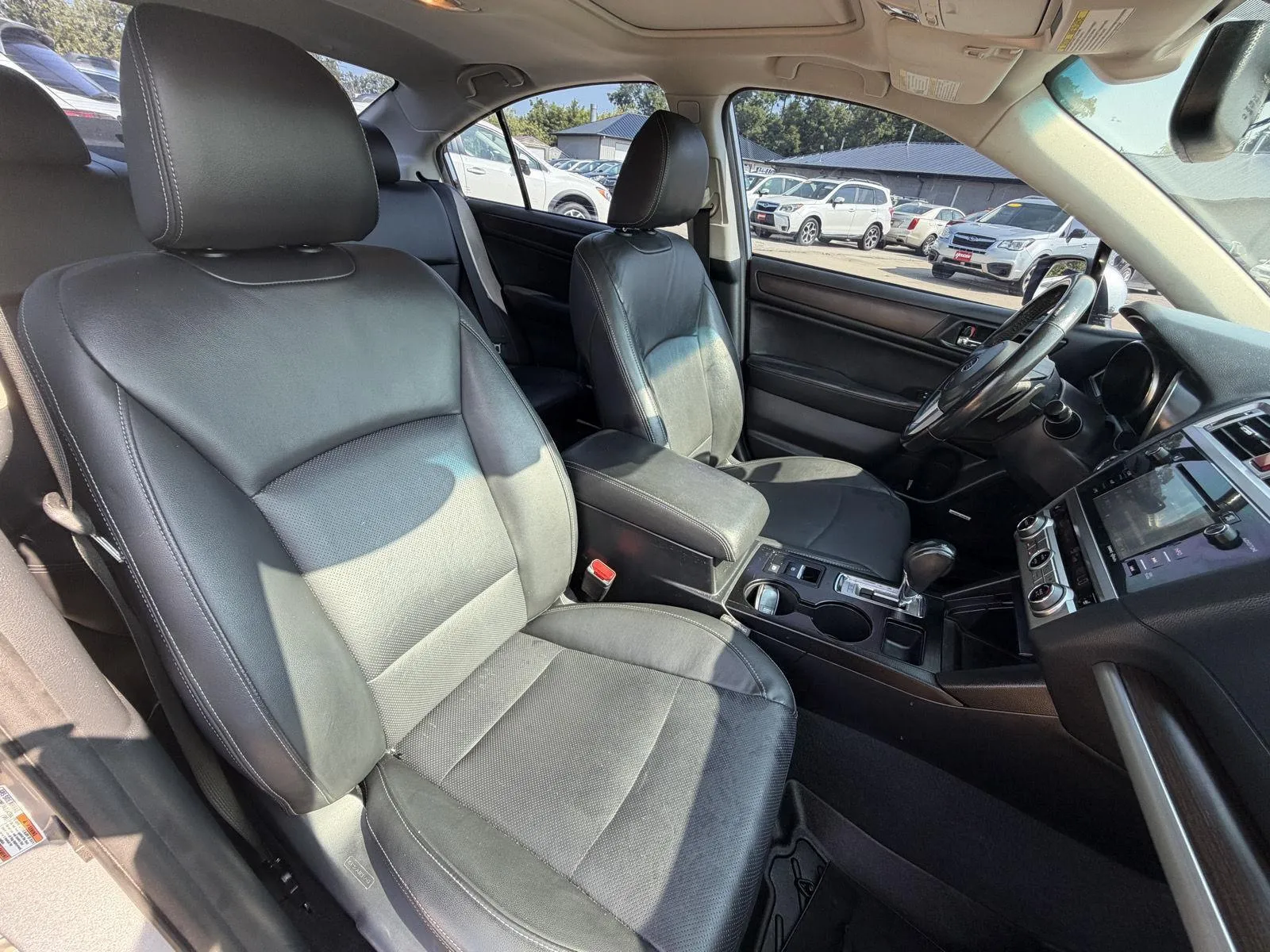 Subaru Legacy photo 15