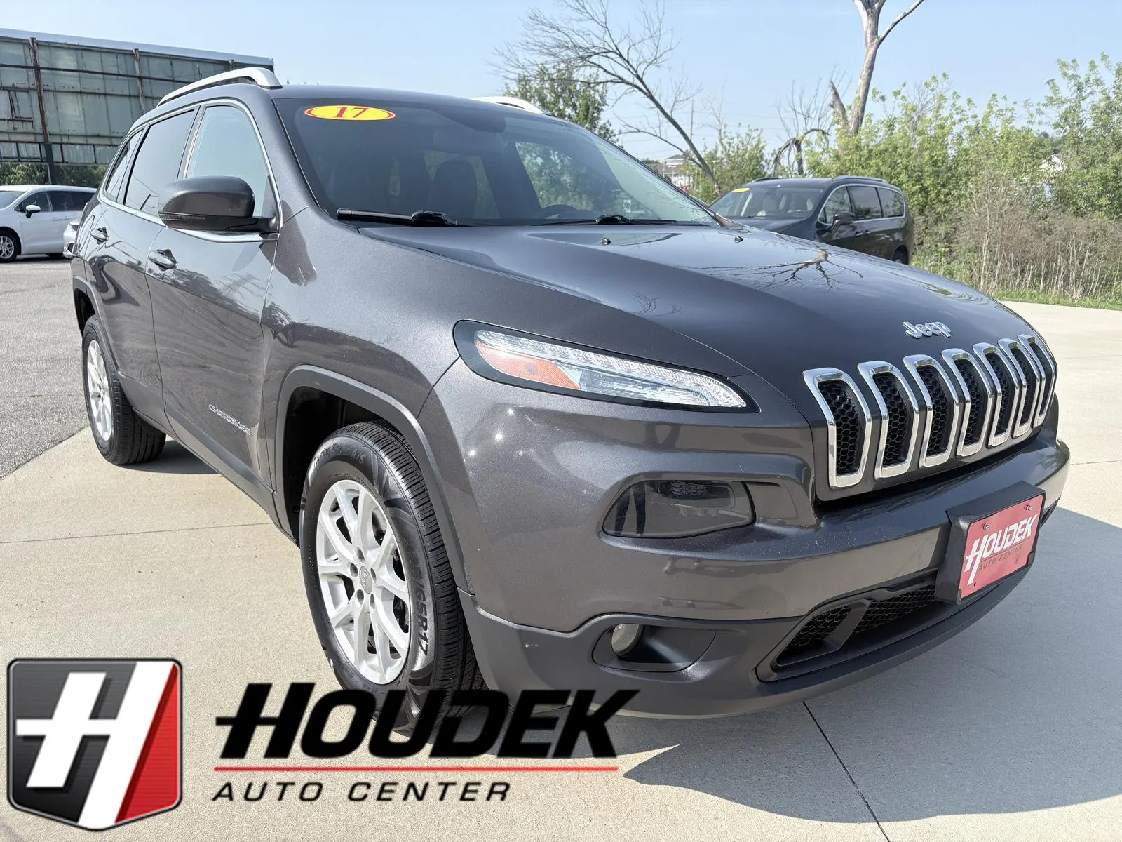 Gray 2017 Jeep Cherokee Latitude for sale in Marion, IA