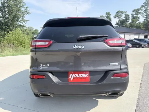 More photos of 2017 Jeep Cherokee Latitude at Houdek Auto Center, IA